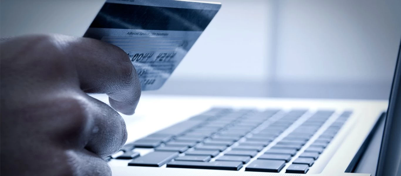 Οι τράπεζες φέρνουν χρεώσεις στην χρήση web banking, smartphones και στις συναλλαγές στο internet!